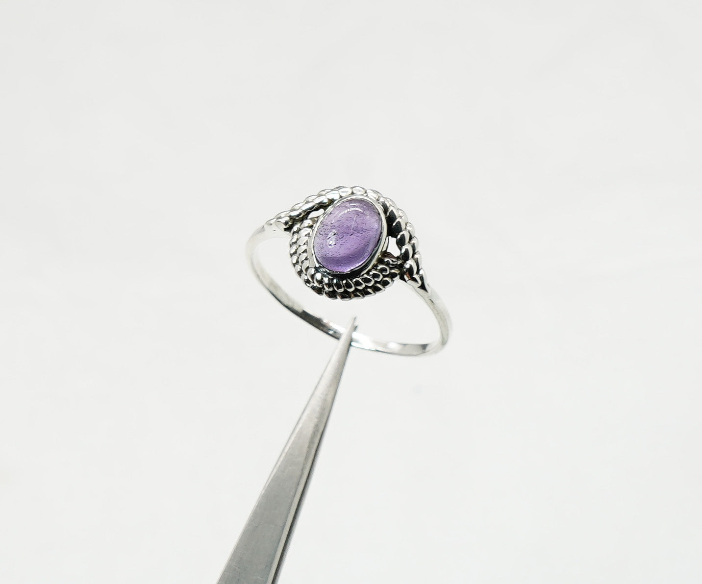 925 Solid Sterling Silver Purple Amethyst Ring - 11 US