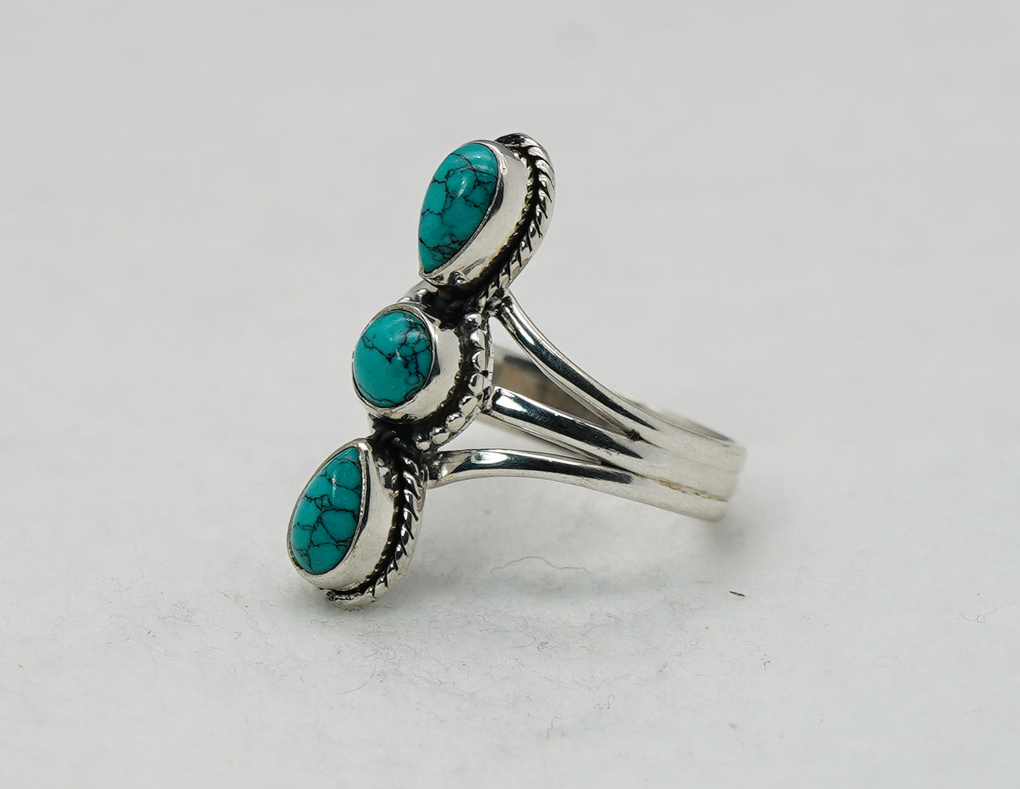 925 Solid Sterling Silver Blue Turquoise Ring - 6 US