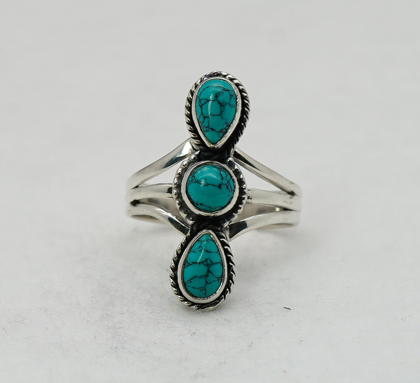 925 Solid Sterling Silver Blue Turquoise Ring - 9 US