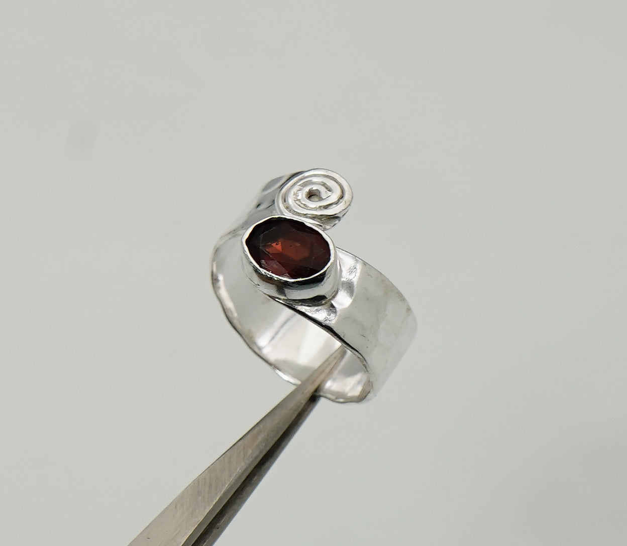 925 Solid Sterling Silver Cut Red Garnet Hammered Adjustable Ring