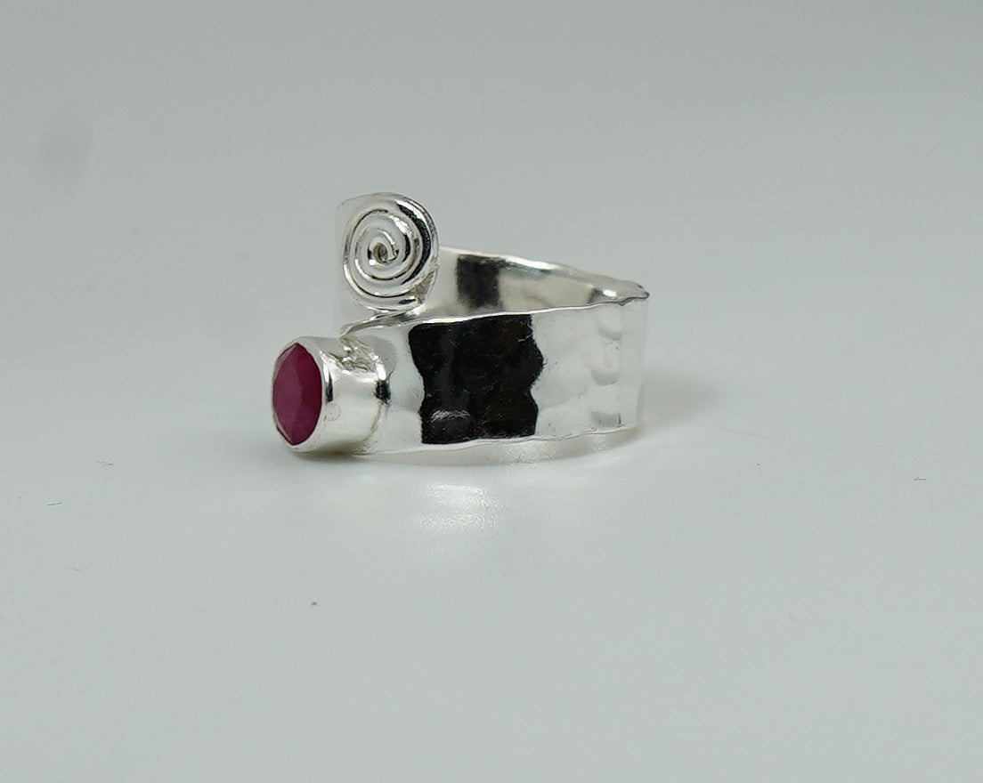 925 Solid Sterling Silver Red Ruby Hammered Adjustable Ring