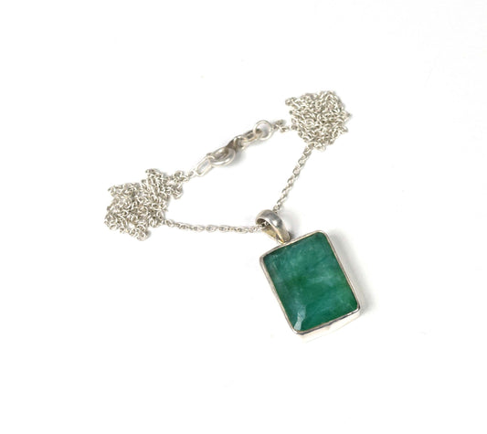 925 Solid Sterling Silver Cut Green Simulated Emerald Chain Pendant-19 Inch