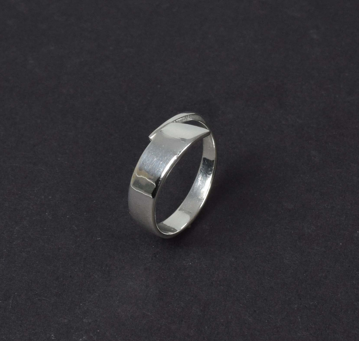 925 Solid Sterling Silver Plain Ring - 3.5 Grams