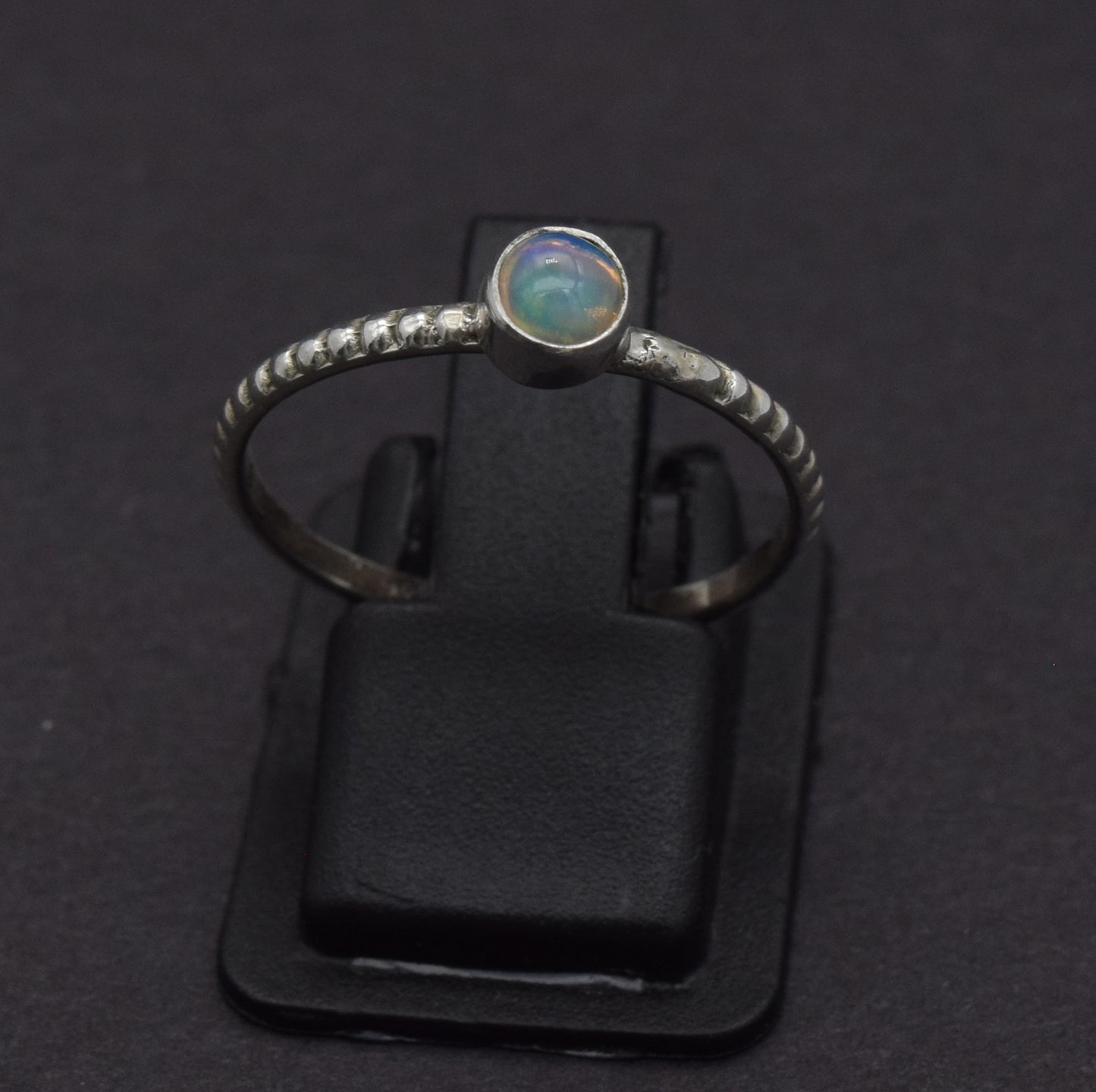 925 Solid Sterling Silver Natural Ethiopian Opal Ring - 1.1 Grams