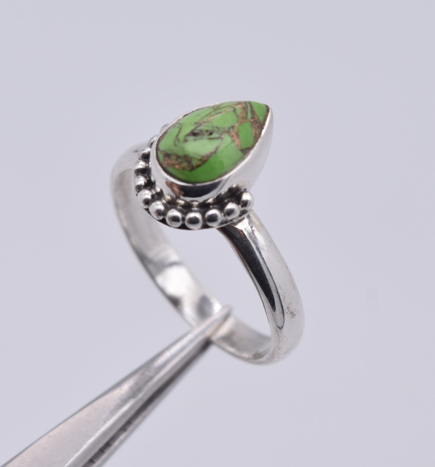 925 Solid Sterling Silver Designer Ring - 2.7 Grams