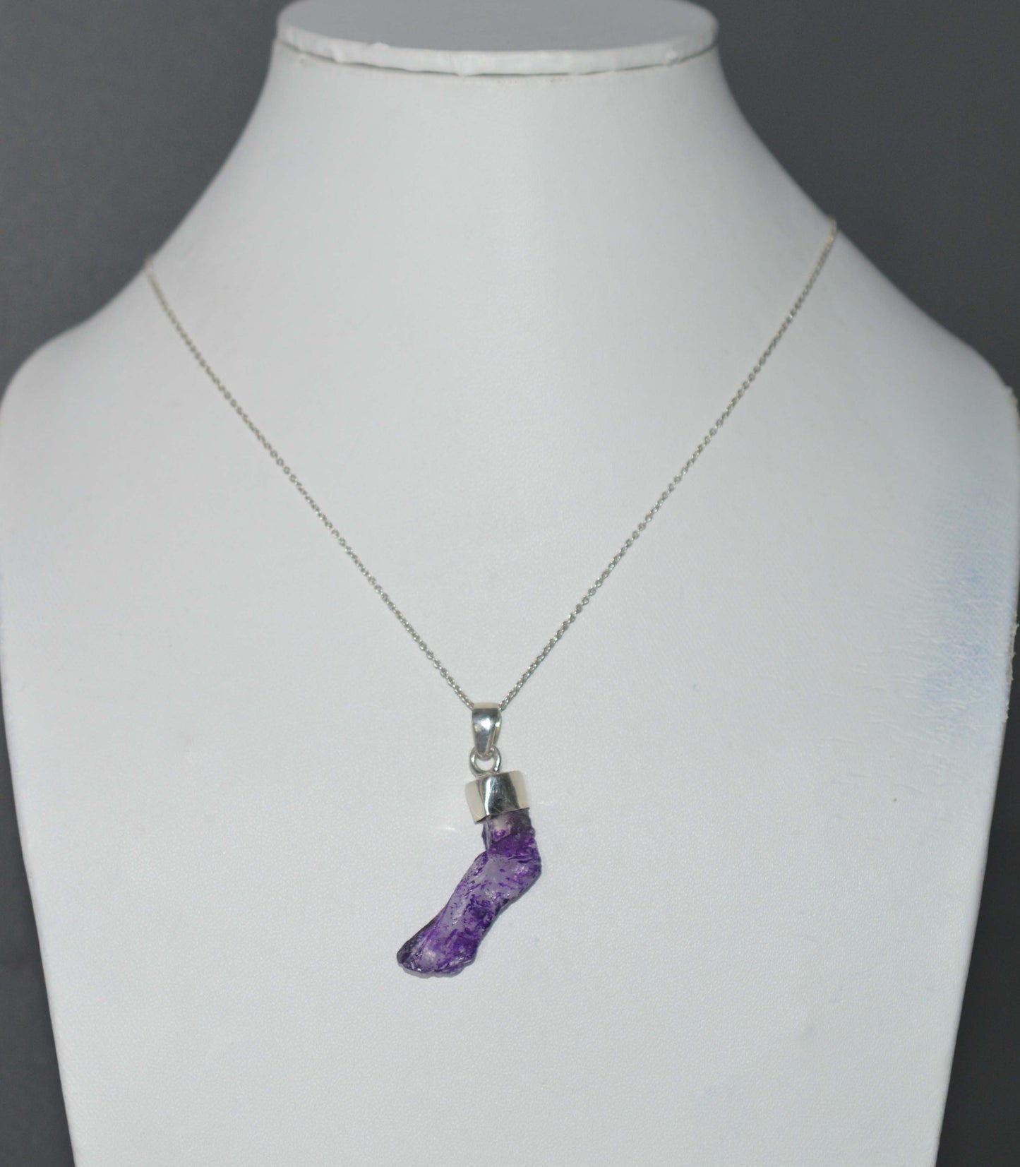 925 SOLID STERLING SILVER ROUGH PURPLE CRYSTAL QUARTZ CHAIN PENDANT-19.6 INCH