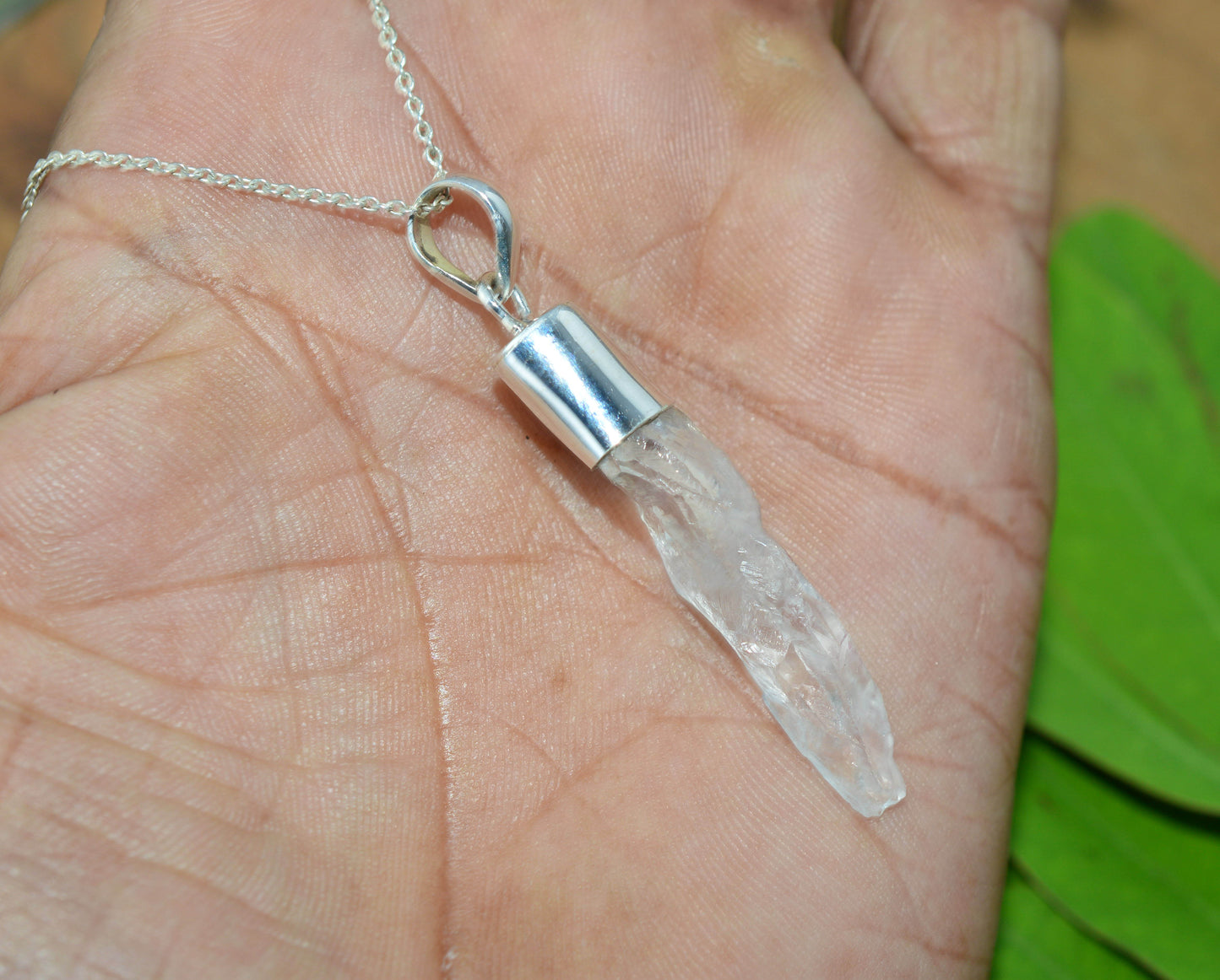 925 SOLID STERLING SILVER ROUGH WHITE CRYSTAL QUARTZ CHAIN PENDANT-18 INCH