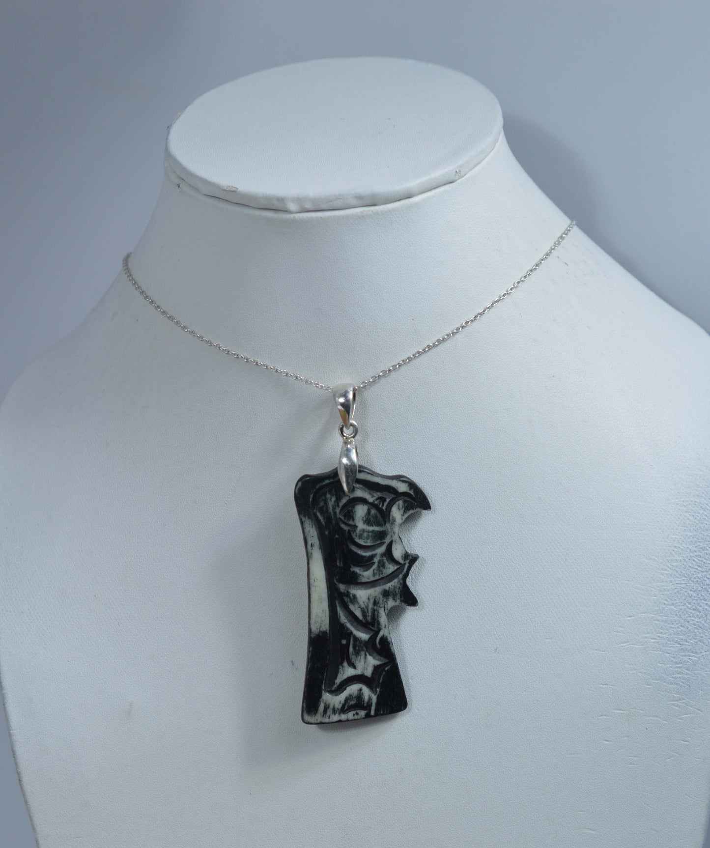 925 SOLID STERLING SILVER WOODEN CRAFTED CHAIN PENDANT -20.8 INCH