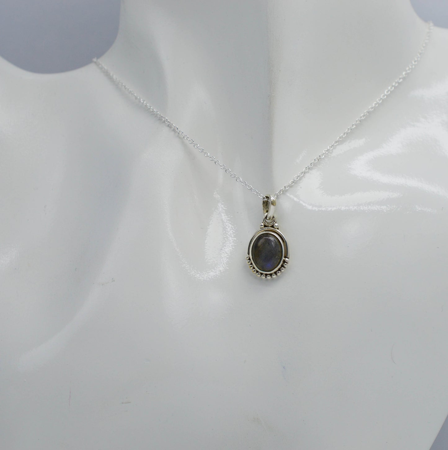 925 SOLID STERLING SILVER LABRADORITE CHAIN PENDANT -18.8 INCH