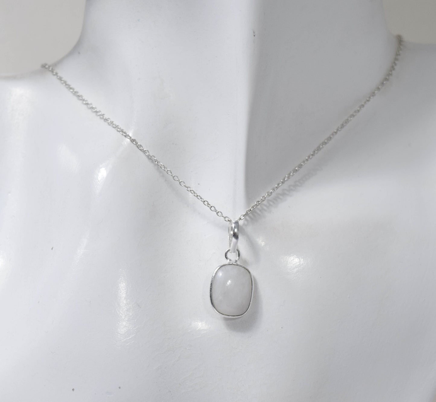 925 Solid Sterling Silver White Rainbow Moonstone Chain Pendant -18.8 INCH