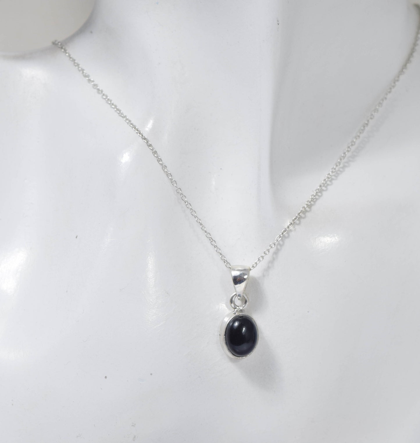 925 Solid Sterling Silver Black Onyx Chain Pendant - 18.8 Inch