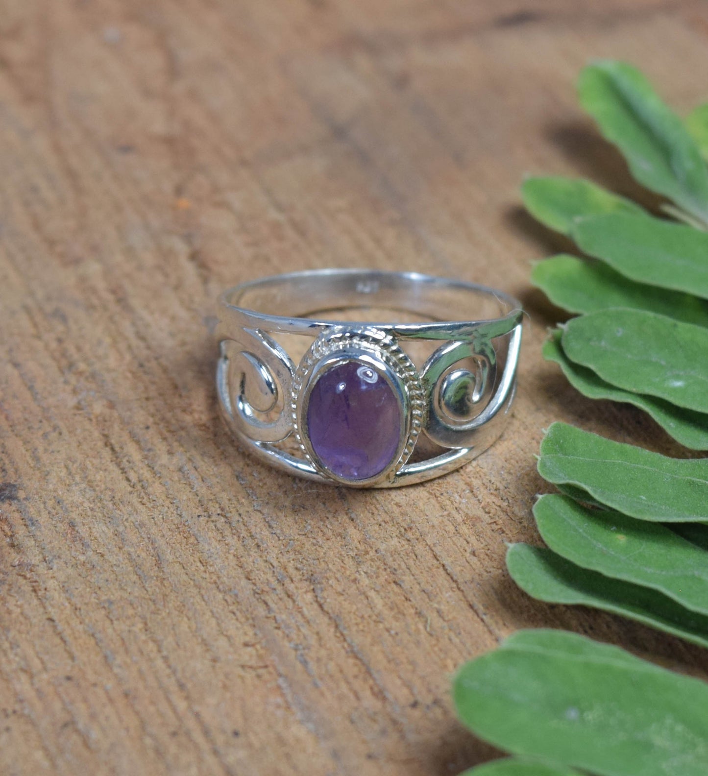 925 Solid Sterling Silver Purple Amethyst Ring -4 US