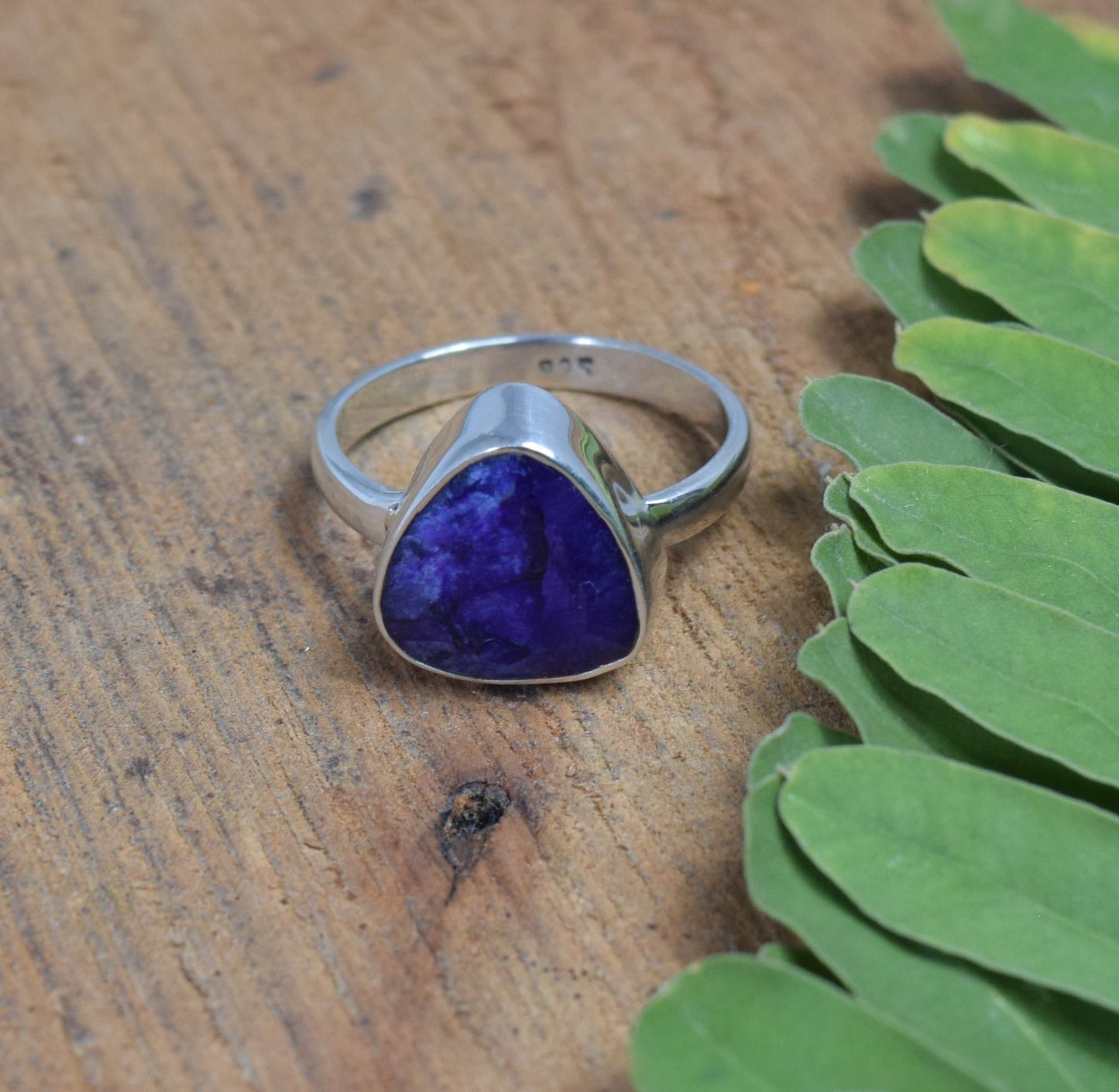 925 Solid Sterling Silver Faceted  Blue Simulated Sapphire Ring -9 us