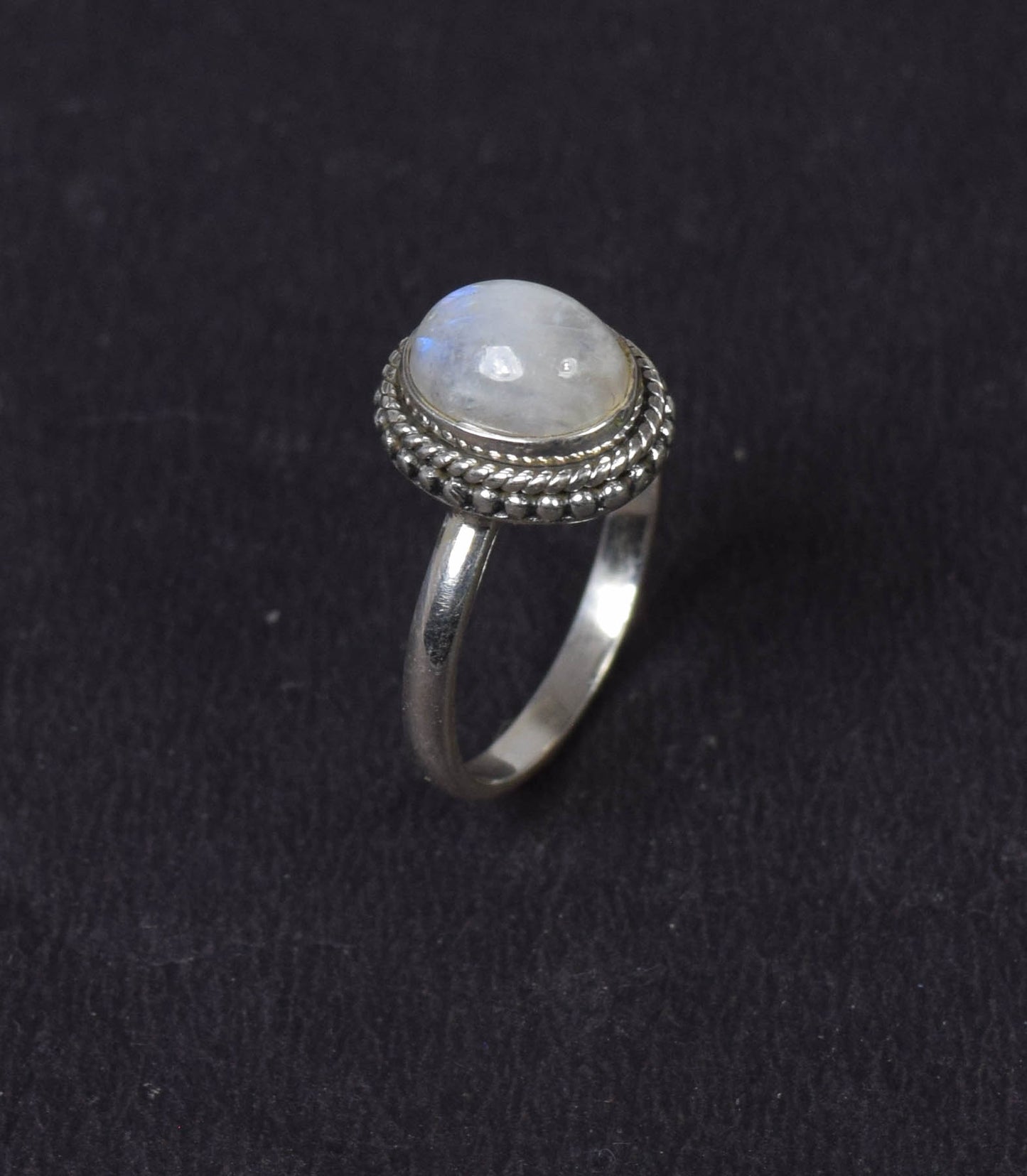 925 Solid Sterling Silver White Rainbow Moonstone Ring -5 US