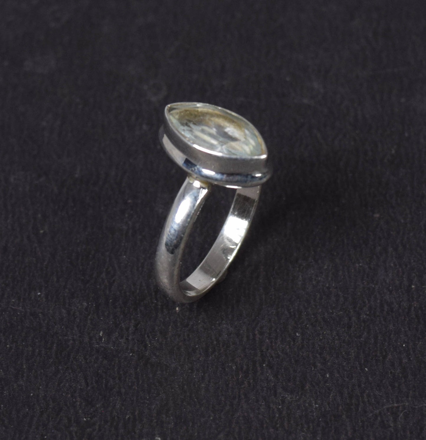 925 Solid Sterling Silver Faceted Blue Topaz Ring -6 US