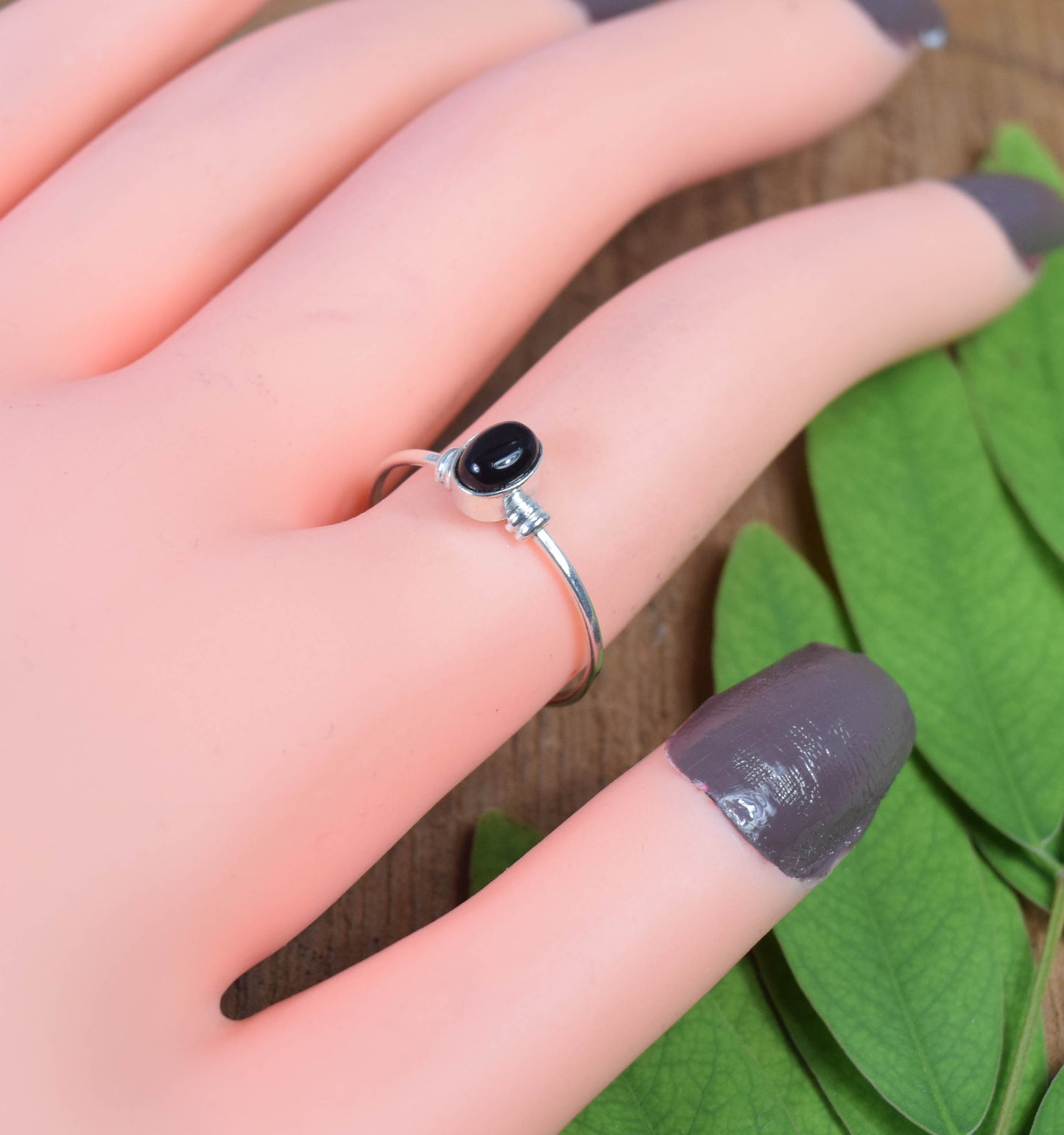 925 Solid Sterling Silver Black Onyx Ring -5 us