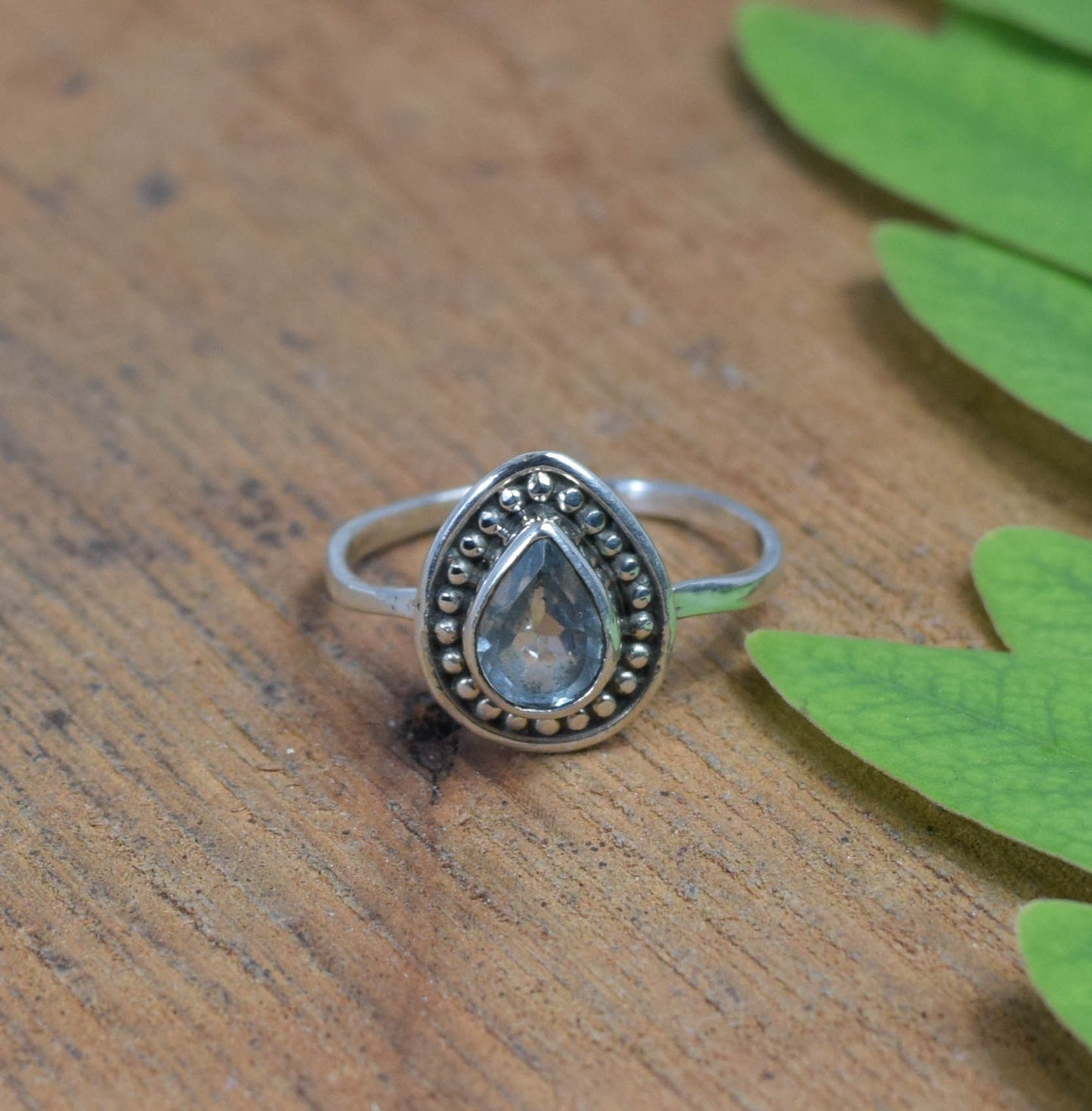 925 Solid Sterling Silver Faceted Blue Topaz Ring -4 us