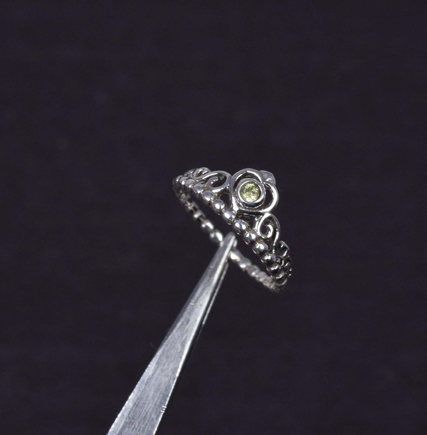 925 Solid Sterling Silver Cut Green Peridot Ring-4 US