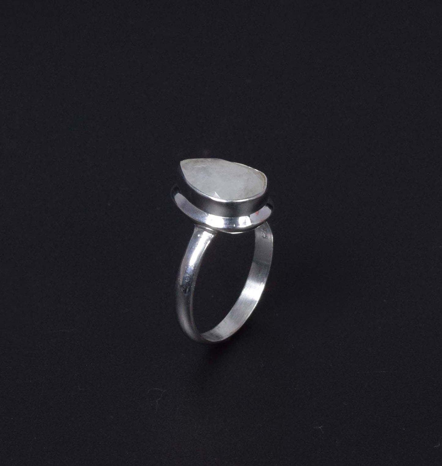925 Solid Sterling Silver Faceted White Rainbow Moonstone Ring-8 US