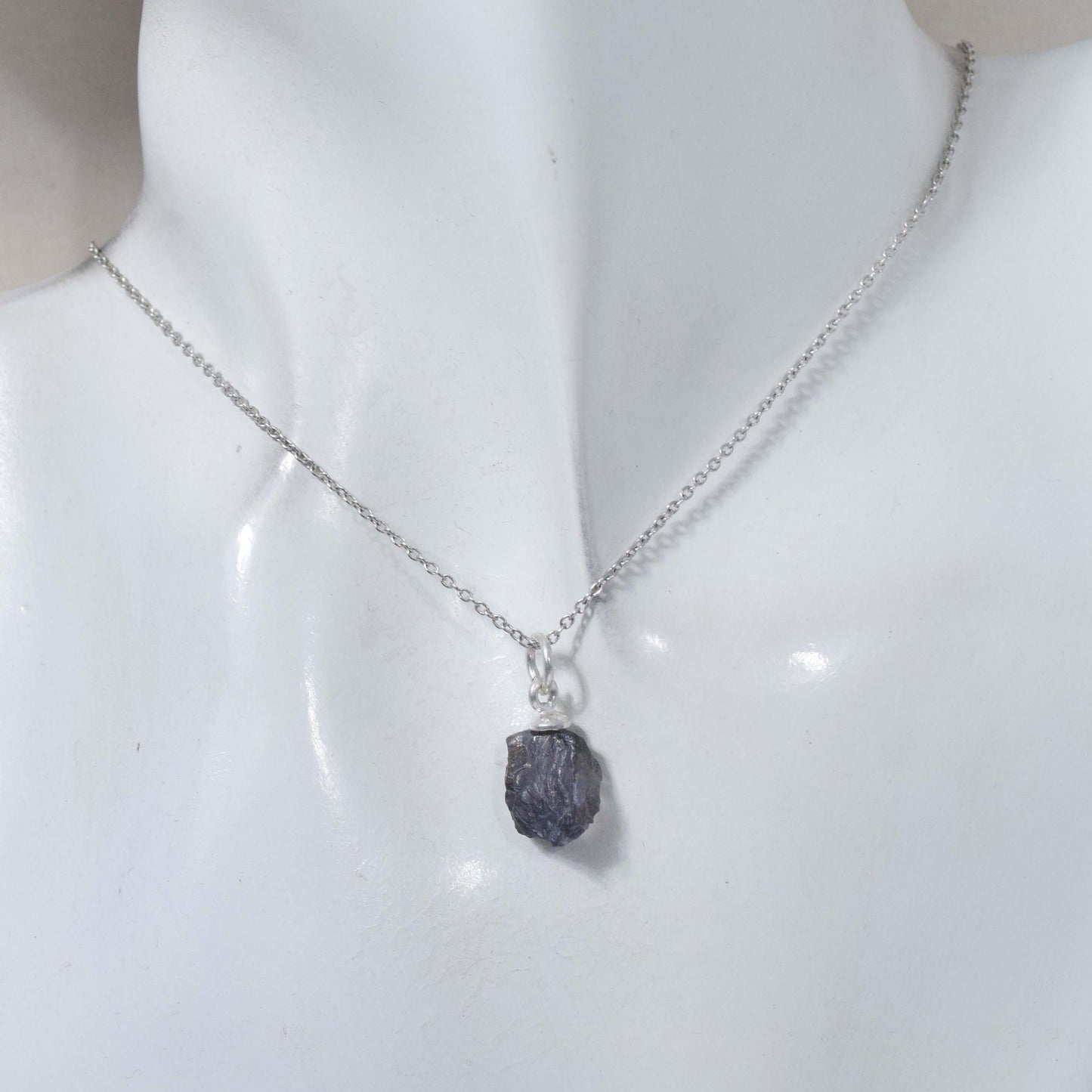 925 Solid Sterling Silver Rough Purple Amethyst Chain Pendant
