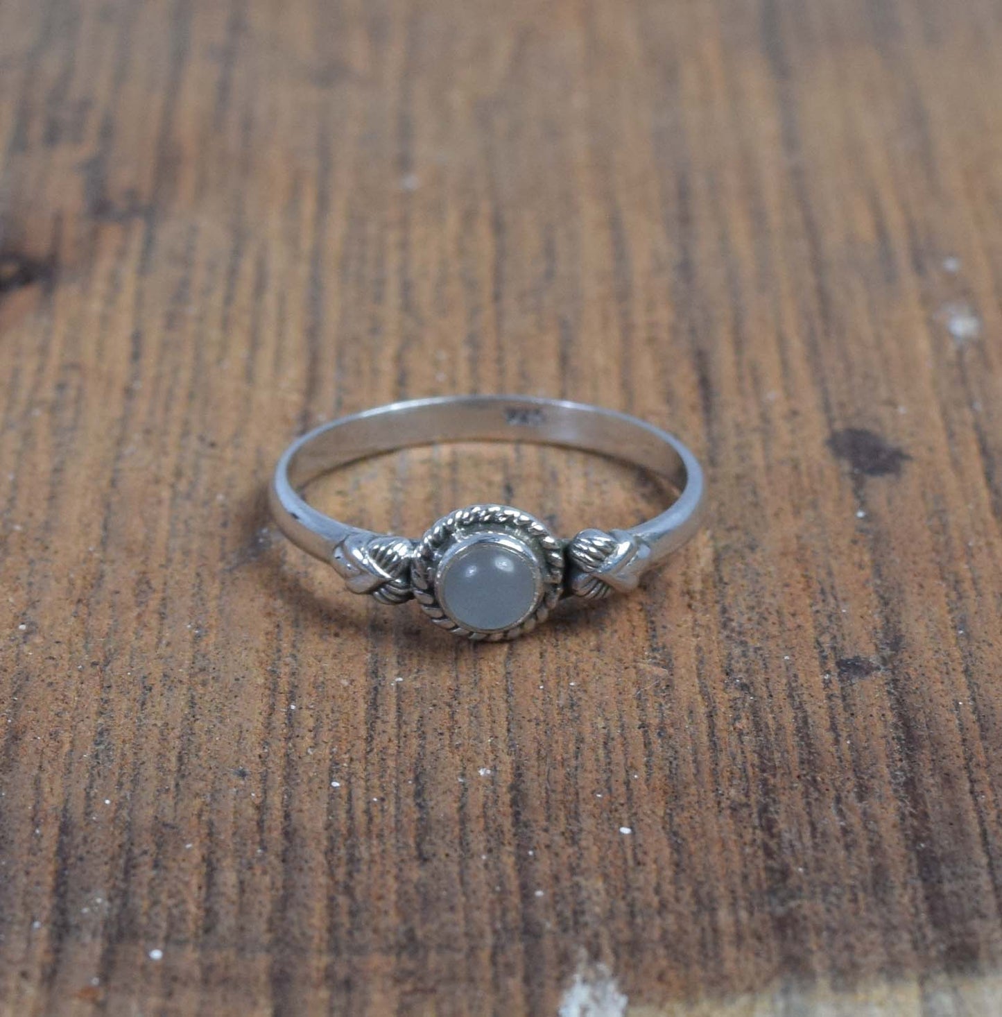 925 Solid Sterling Silver Blue Chalcedony Ring