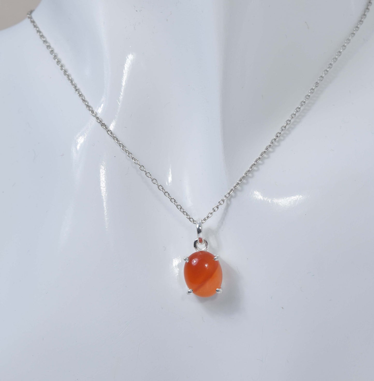 925 Solid Sterling Silver Red Carnelian Chain Pendant