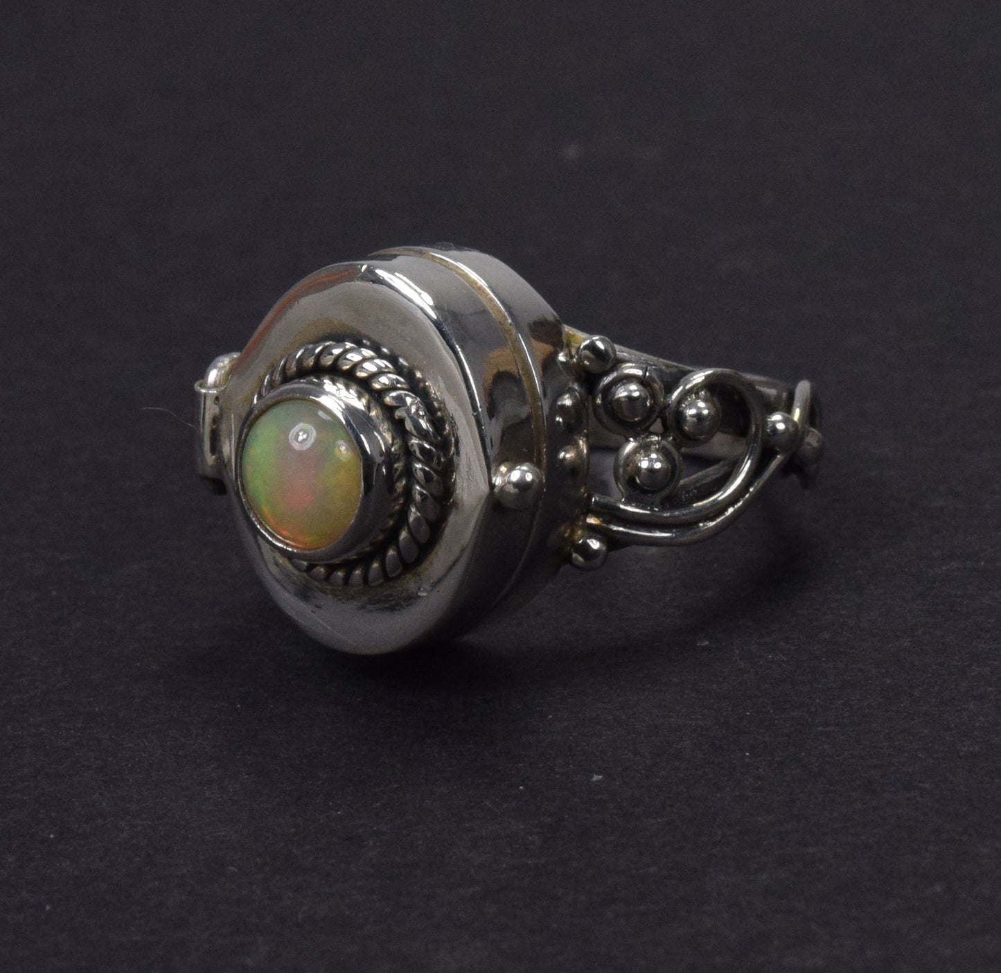 925 Solid Sterling Silver Natural Ethiopian Opal Poison Ring - 8.2 Grams