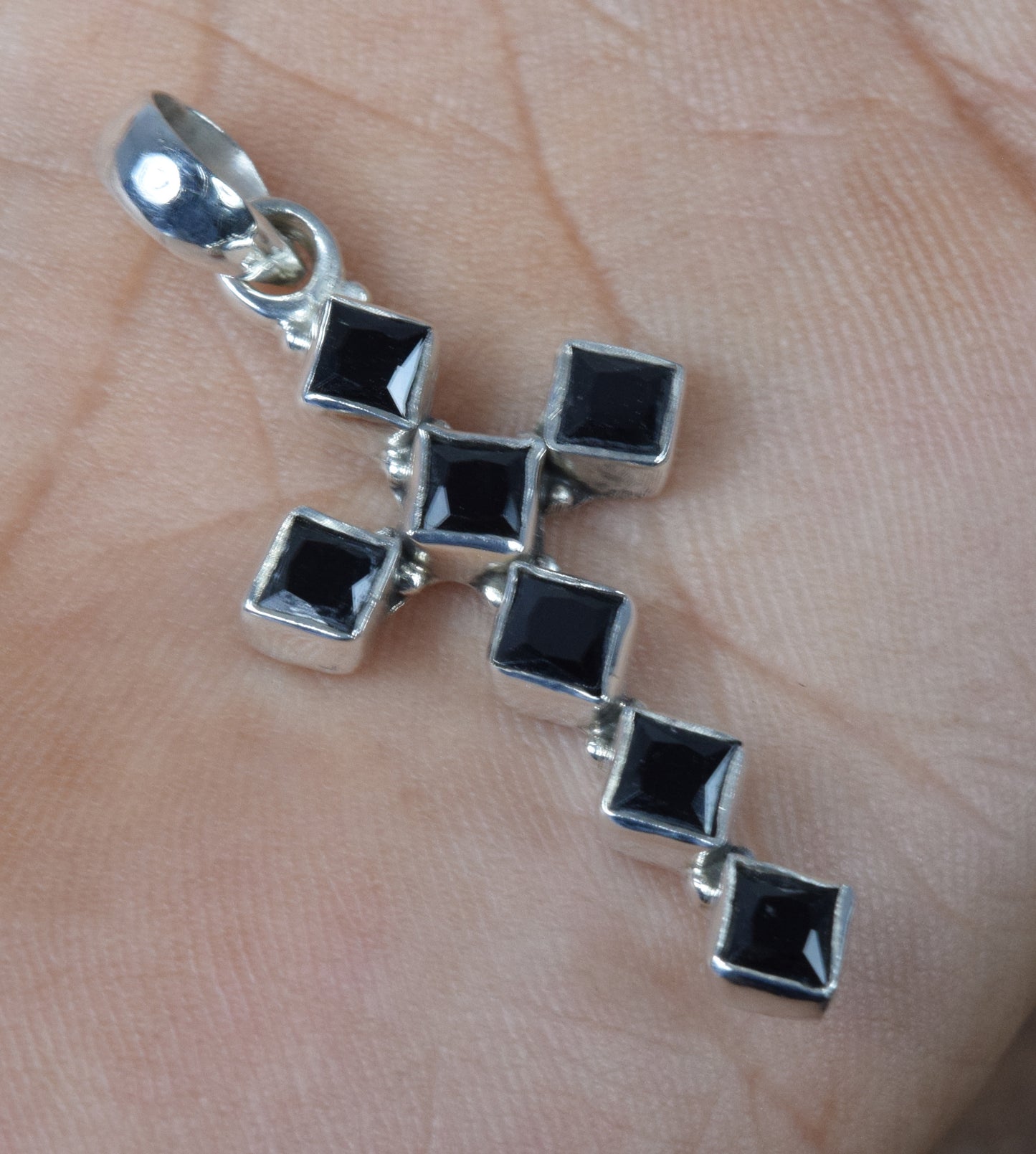 925 Solid Sterling Silver Faceted Black Onyx Christmas Cross Pendant