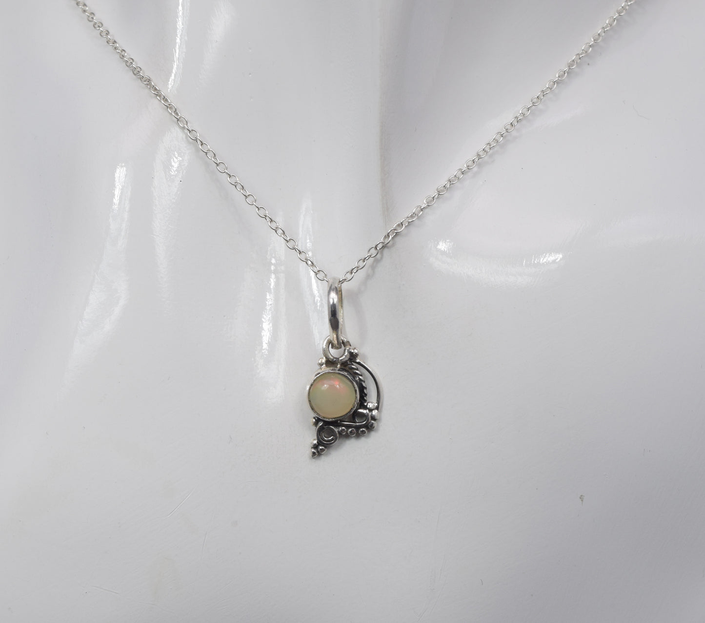 925 Solid Sterling Silver Ethiopian Opal Chain Pendant -18.9 Inch