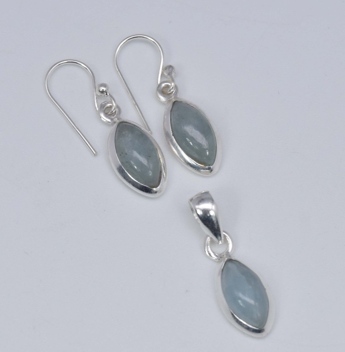 925 Solid Sterling Silver Hook Earring Pendant Set - 7.1 Grams