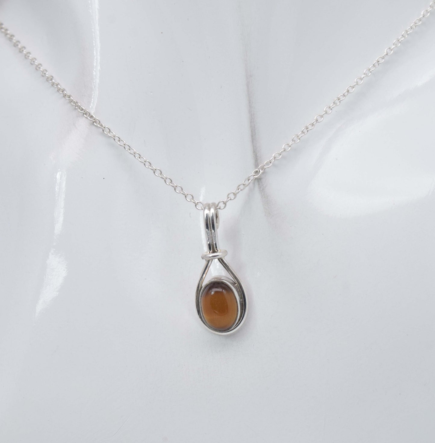 925 Solid Sterling Silver Tiger's Eye Chain Pendant-18.7 Inch