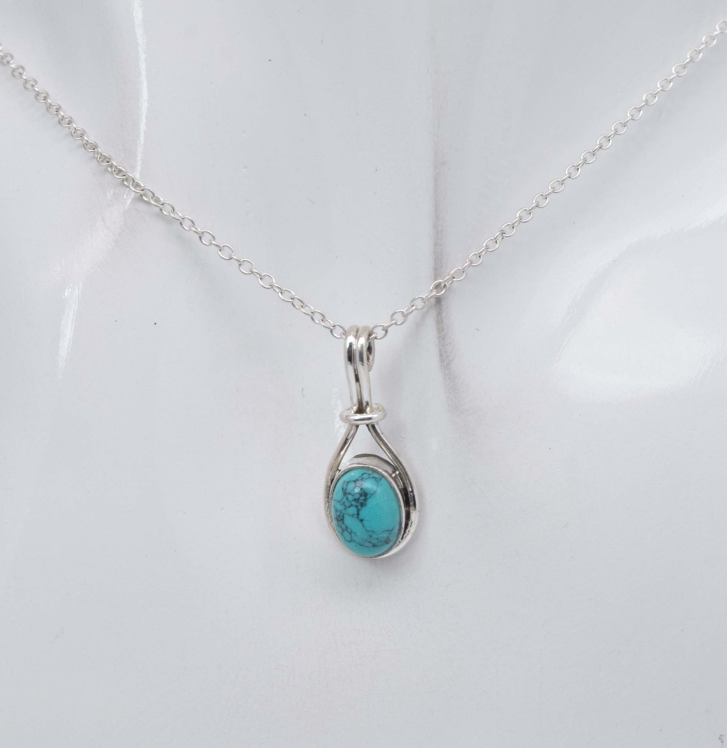 925 Solid Sterling Silver Blue Turquoise Chain Pendant-18.7 Inch